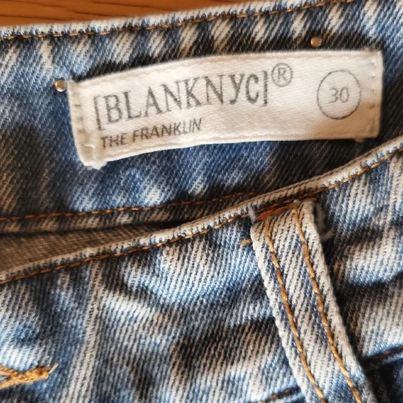Blank NYC Pearls Front And Back Blue High Rise Jeans - Picture 5 of 11